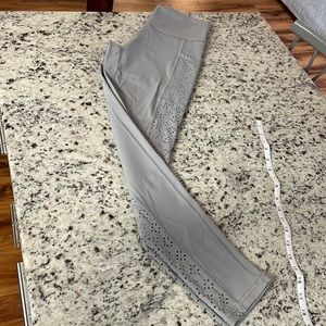 Aerie Gray Leggings size Medium